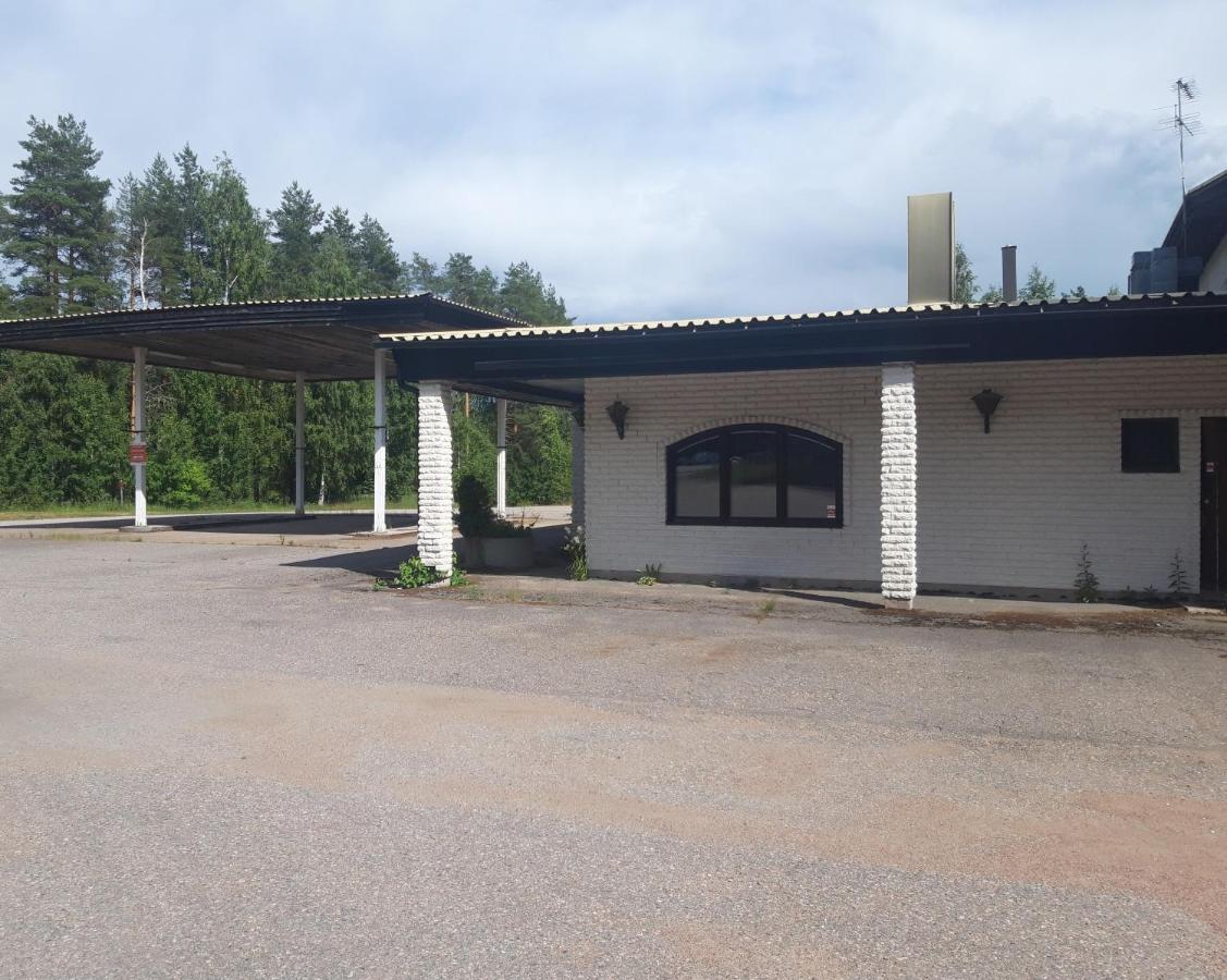 Jaalan Tienristi Motel Kouvola Exterior photo